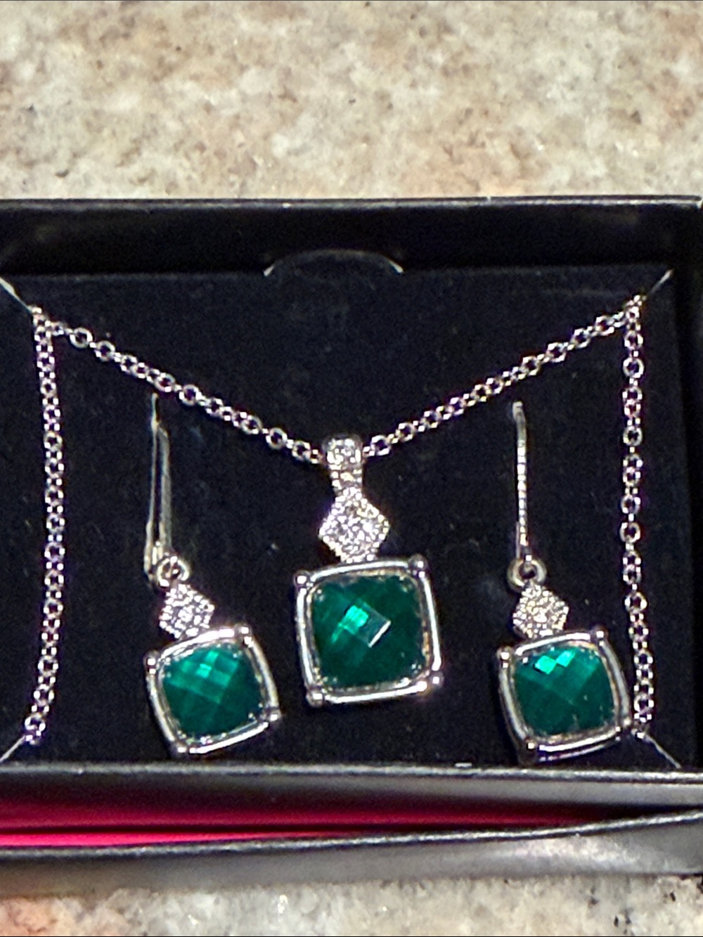 Avon Silver-Tone Emerald Green Cushion-Cut Necklace & Earrings Set